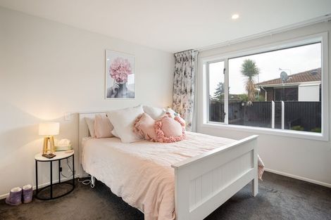 Photo of property in 28 Ingrid Street, Parklands, Christchurch, 8083