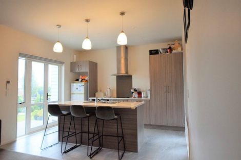 Photo of property in 75 Grove Road, Papakura, 2110