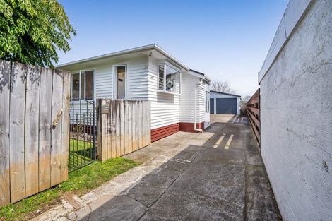 Photo of property in 12 Miro Street, Merrilands, New Plymouth, 4312