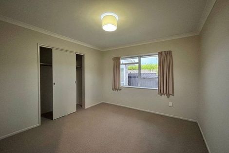 Photo of property in 17 Whiting Crescent, Greenmeadows, Napier, 4112