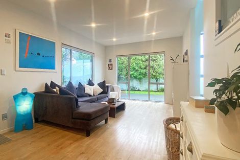 Photo of property in 9 Ruth Craig Place, Stanmore Bay, Whangaparaoa, 0932
