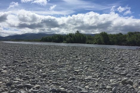 Photo of property in 62 Kuratawhiti Street, Greytown, 5712