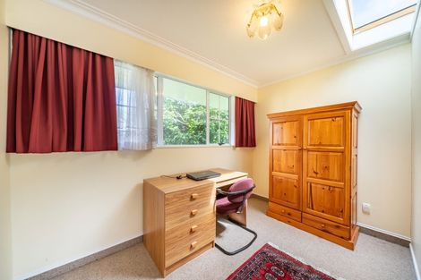 Photo of property in 11 Observatory Close, Whitby, Porirua, 5024