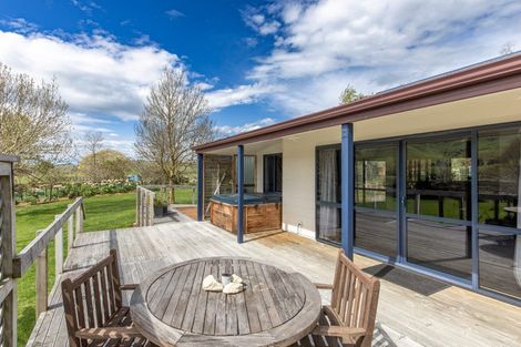 Photo of property in 425 Te Kura Road, Otane, 4277