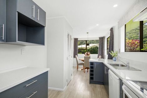 Photo of property in 152 California Drive, Totara Park, Upper Hutt, 5018