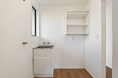 Photo of property in 1/72 Sullivan Avenue, Woolston, Christchurch, 8023