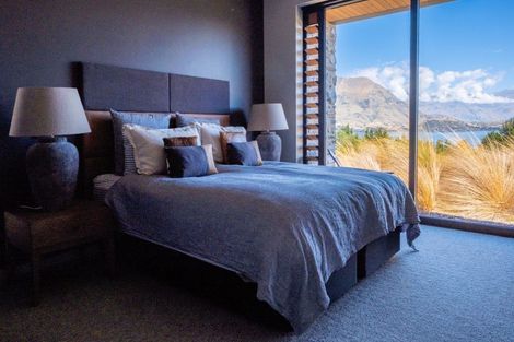 Photo of property in 12 Minaret Ridge, Wanaka, 9305