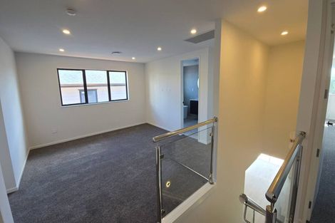 Photo of property in 14 Grand Ridge Avenue, Flat Bush, Auckland, 2019