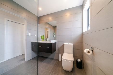 Photo of property in 180 Don Buck Road, Massey, Auckland, 0614