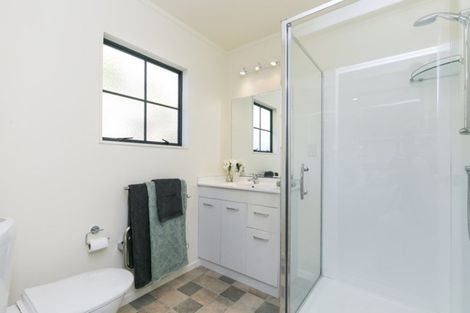 Photo of property in 5 Furlong Crescent, Churton Park, Wellington, 6037