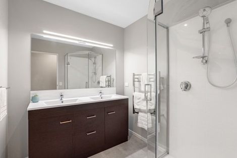 Photo of property in 32 Hyndhope Road, Kennedys Bush, Christchurch, 8025