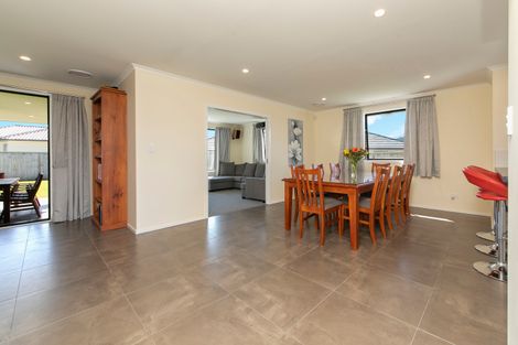 Photo of property in 8 Remana Crescent, Huapai, Kumeu, 0810