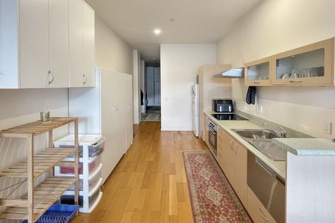 Photo of property in Stadium Garden Flats, 206/107 Thorndon Quay, Pipitea, Wellington, 6011