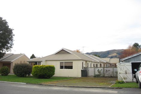 Photo of property in 2/2 Norfolk Street, Tapanui, 9522