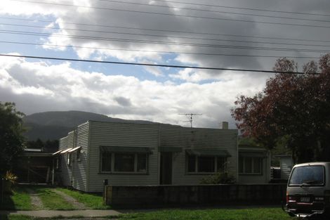 Photo of property in 35f1- Heretaunga Square, Silverstream, Upper Hutt, 5019