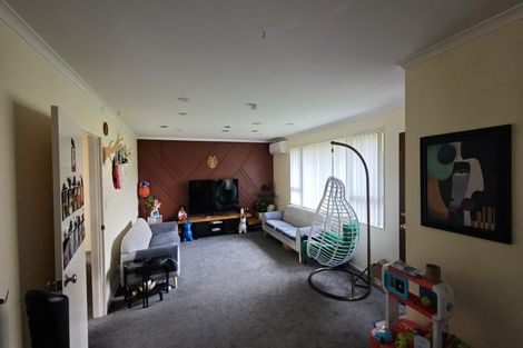 Photo of property in 36 Hewlett Road, Massey, Auckland, 0614