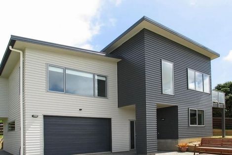 Photo of property in 24a Thimble Lane, Whitby, Porirua, 5024