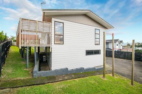Photo of property in 150a Don Buck Road, Massey, Auckland, 0614