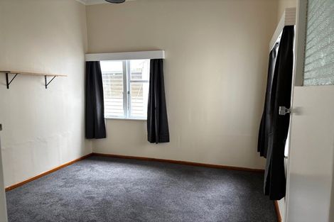 Photo of property in 17 Scarborough Terrace, Mount Victoria, Wellington, 6011