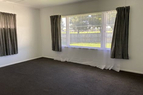 Photo of property in 27 Collins Road, Melville, Hamilton, 3206