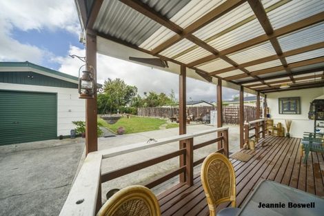 Photo of property in 50 Rhodes Drive, Kelvin Grove, Palmerston North, 4414