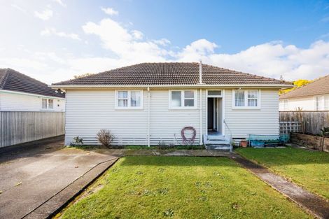 Photo of property in 18 Cardiff Street, Awapuni, Palmerston North, 4412
