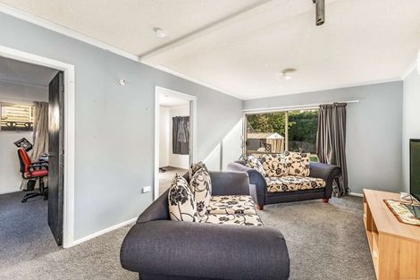 Photo of property in 84 Pioneer Road, Moturoa, New Plymouth, 4310
