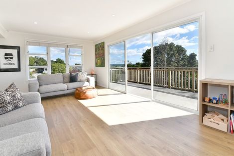 Photo of property in 22 Downer Street, Helensville, 0800