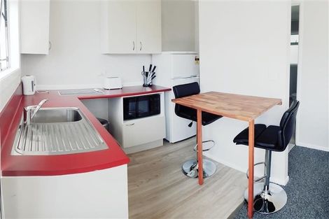 Photo of property in 98 Glenpark Avenue, Frankleigh Park, New Plymouth, 4310