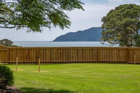 Photo of property in 2 Coopers Drive, Coopers Beach, 0420