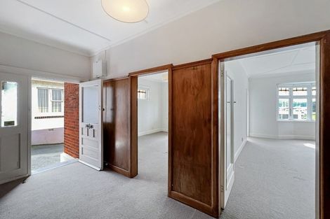 Photo of property in 528 Evans Bay Parade, Hataitai, Wellington, 6021