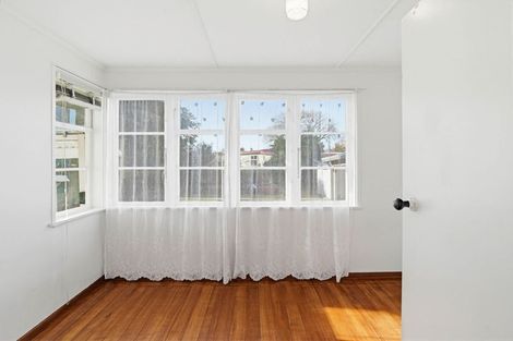 Photo of property in 16 Victory Place, Aramoho, Whanganui, 4500