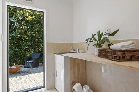 Photo of property in 14 Durbin Court, Greenhithe, Auckland, 0632