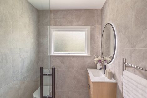Photo of property in 25 Derrett Place, Saint Martins, Christchurch, 8022