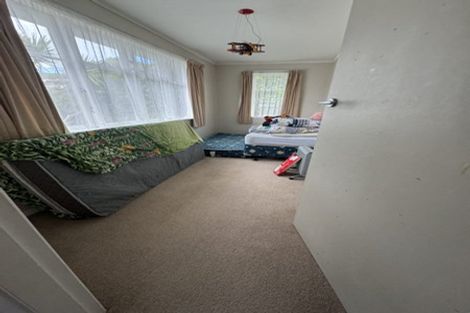 Photo of property in 90 Broderick Road, Johnsonville, Wellington, 6037