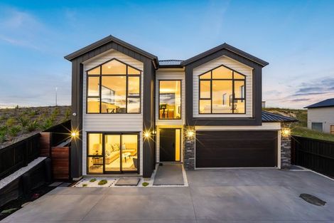 Photo of property in 187 Te Oneroa Way, Long Bay, Auckland, 0630