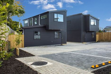 Photo of property in 129 Lancaster Road, Beach Haven, Auckland, 0626