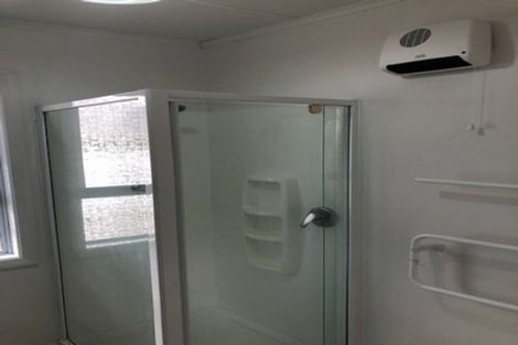 Photo of property in 39 Paynters Avenue, Strandon, New Plymouth, 4312