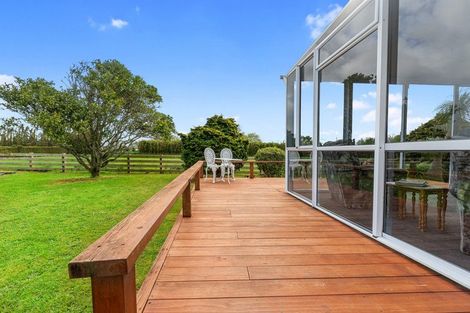 Photo of property in 180 Taupaki Road, Taupaki, Henderson, 0782