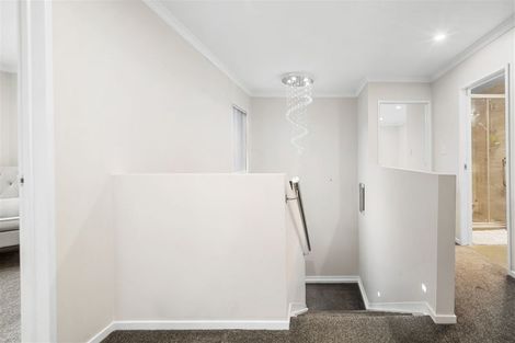 Photo of property in 23 Mckenzie Road, Mangere Bridge, Auckland, 2022