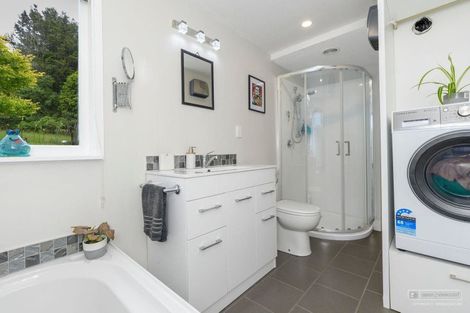 Photo of property in 21a Hamilton Road, Lake Rotoma, Rotorua, 3074