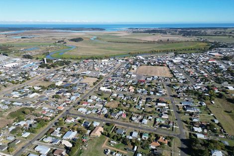 Photo of property in 13a Reeve Street, Foxton, 4814