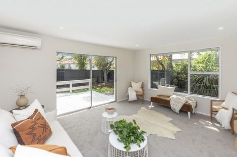 Photo of property in 2/21a Quinns Road, Shirley, Christchurch, 8013