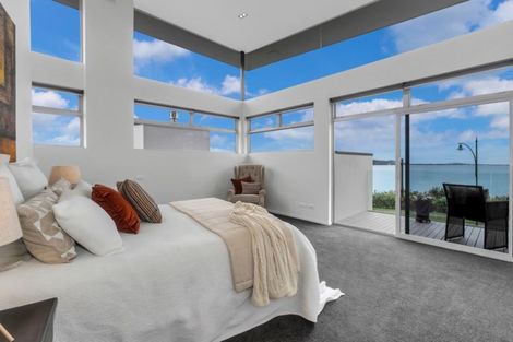 Photo of property in 7 Karemoana Drive, Te Atatu Peninsula, Auckland, 0610