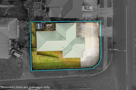 Photo of property in 1 Bohola Rise, Weymouth, Auckland, 2103