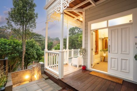 Photo of property in 64 Glenmore Street, Northland, Wellington, 6012