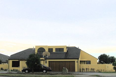 Photo of property in 27 Kotuku Drive, Paraparaumu Beach, Paraparaumu, 5032