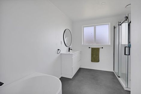 Photo of property in 13 Murray Avenue, Hawera, 4610