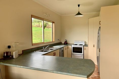 Photo of property in 65 Stillwater Crescent, Stillwater, Silverdale, 0993