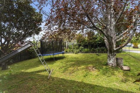 Photo of property in 96 Colwill Road, Massey, Auckland, 0614